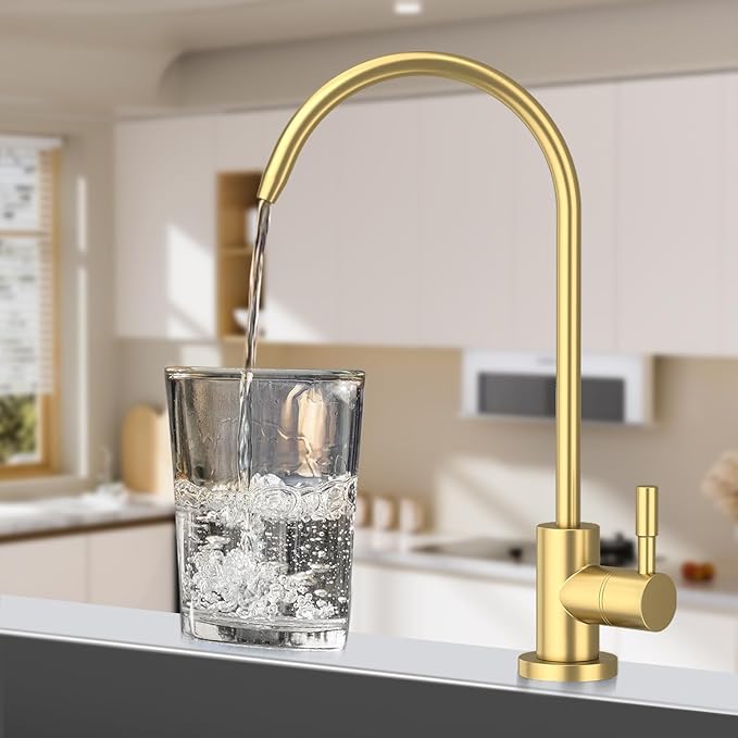 Kitchen Sink Faucet with Pull - Down Sprayer, 2 - Handle 3 - in - 1 Kitchen Sink Filter Faucet, Cold and Hot Mixer Drinking Water Faucet (Gold)
