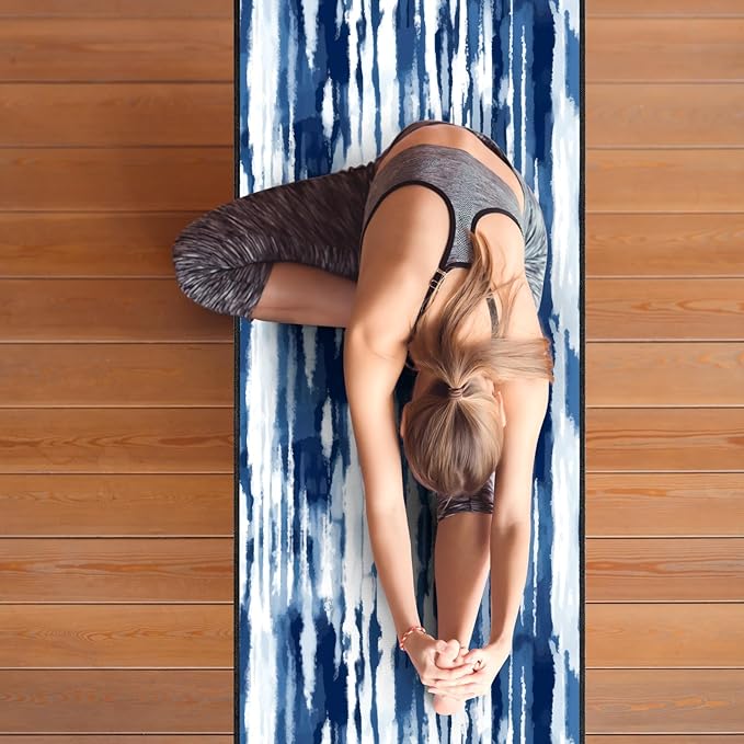 QiyI Yoga Mat Towel with Corner Pockets, Non Slip Sweat Absorbent Hot Yoga Towels, Soft Yoga Blankets with Travel Bag, Skidless Mat Cover for Workout, Gym, Fitness - 70"x26", Blue White Tie Dye-FlexoryFit