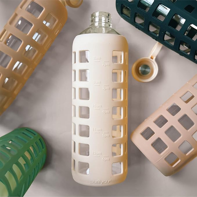 purifyou 40oz / 32oz / 22oz / 12oz Borosilicate Glass Water Bottle with Time & Volume Markers, Silicone Sleeve, Stainless Steel Lid | Reusable Glass Bottle for Water & Juice (32oz Pearled Ivory)