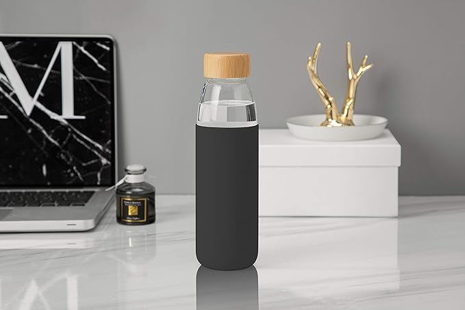 veegoal 18 Oz Borosilicate Glass Water Bottles with Bamboo Lid, BPA-FREE, Non-Slip Silicone Sleeve, and Stainless Steel Leak Proof Lid - Reusable Glass Bottle for Men and Women