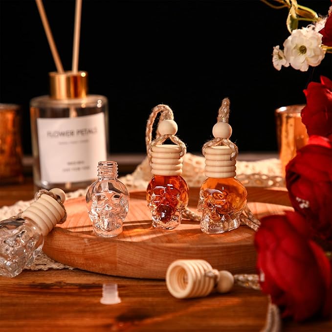 BBTO 100 Pcs Car Air Fresheners Diffuser with Wooden Cap - Empty Aromatherapy Diffuser Clear Fragrance Holder Pendant Hanging Perfume Fresheners for Car Decor (Clear Spooky)