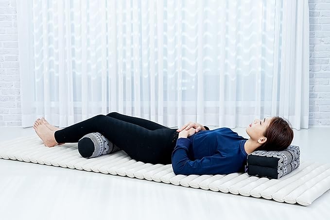 Leewadee Small Yoga Bolster – Shape-Retaining Cervical Neck Roll, Tube Pillow for Comfortable Reading, Kapok Filling, 22 x 6 x 6 inches-FlexoryFit