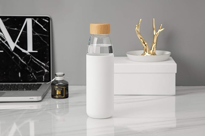 veegoal 18 Oz Borosilicate Glass Water Bottles with Bamboo Lid, BPA-FREE, Non-Slip Silicone Sleeve, and Stainless Steel Leak Proof Lid - Reusable Glass Bottle for Men and Women