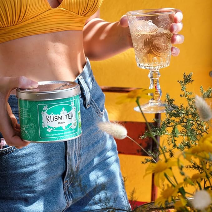 Kusmi Tea - Detox - Organic Blend of Green Tea, Mate & Lemon - Lemongrass, Rose Hip and Lemon Flavours - Enjoy Hot or Iced - Loose Leaf Tea - Tin Box of 3.5 oz - Quantity for about 50 cups-FlexoryFit