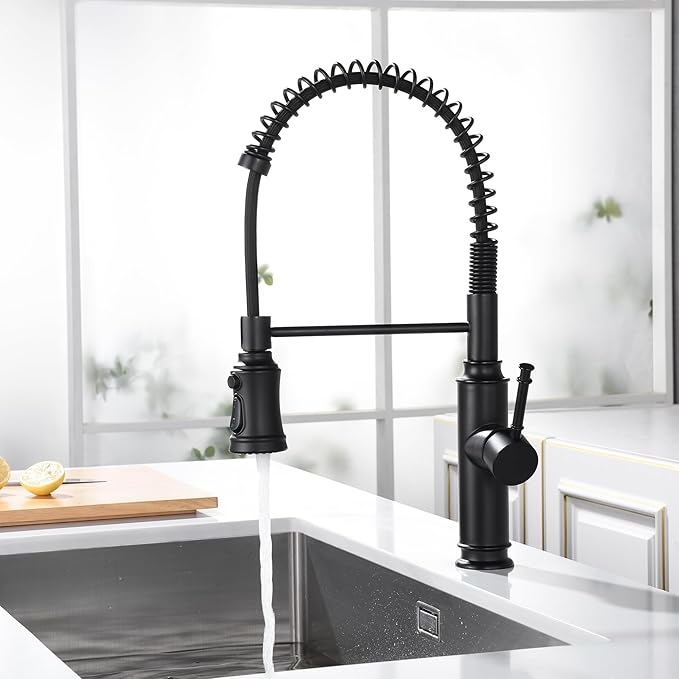 Sumerain Pull-Out Spring Sprayer Kitchen Sink Faucet with 360° Rotating Spout and Single Level Handle, Matte Black