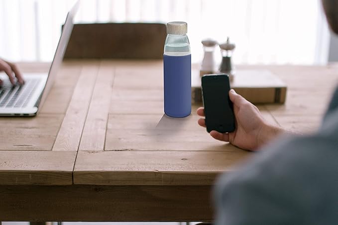 veegoal 25 Oz Borosilicate Glass Water Bottles with Bamboo Lid, BPA-FREE, Non-Slip Silicone Sleeve, and Stainless Steel Leak Proof Lid - Reusable Glass Bottle for Men and Women