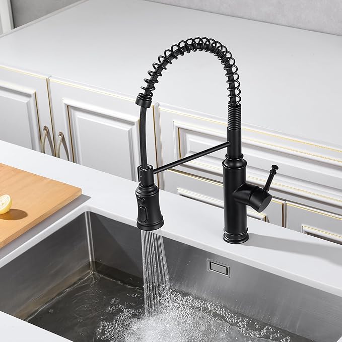 Sumerain Pull-Out Spring Sprayer Kitchen Sink Faucet with 360° Rotating Spout and Single Level Handle, Matte Black
