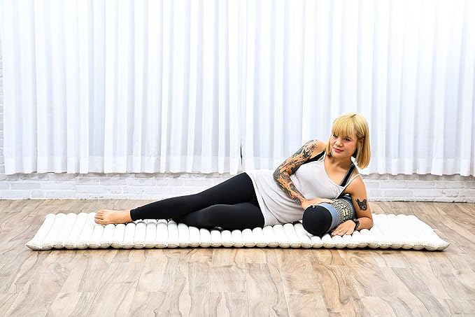 Leewadee Small Yoga Bolster – Shape-Retaining Cervical Neck Roll, Tube Pillow for Comfortable Reading, Kapok Filling, 22 x 6 x 6 inches-FlexoryFit