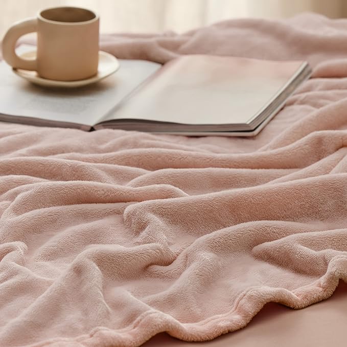 Bedsure Fleece Blankets Queen Size Dusty Pink - Bed Blanket Soft Lightweight Plush Fuzzy Cozy Luxury Microfiber, 90x90 inches