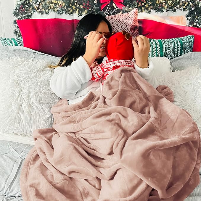 Bedsure Fleece Blanket Twin Size Dusty Pink - 300GSM Lightweight Plush Fuzzy Cozy Soft Warm Blanket for Bed, Sofa, Couch, Travel, Camping, 60x80 inches
