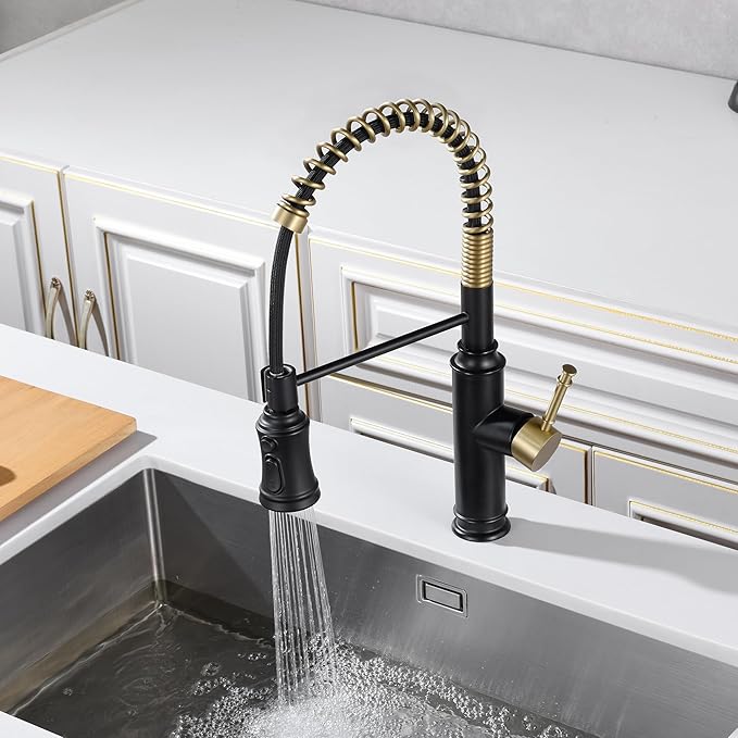 Sumerain Pull-Out Spring Sprayer Kitchen Sink Faucet with 360° Rotating Spout and Single Level Handle, Black and Gold