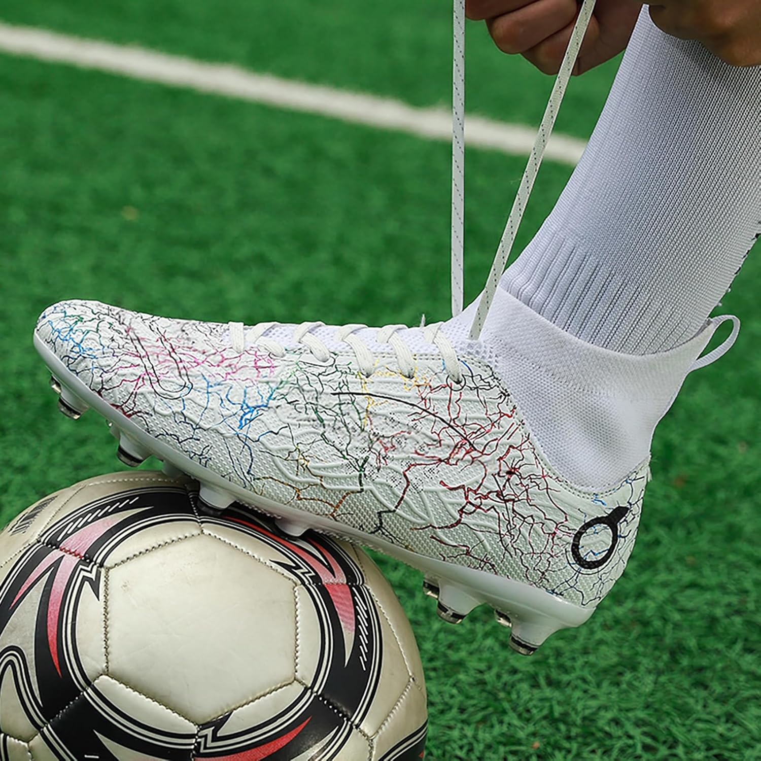 Men's Soccer Shoes High-Top Soccer Cleats Outdoor Breathable Athletic Professional Spikes Youth Boys Football Shoes Unisex