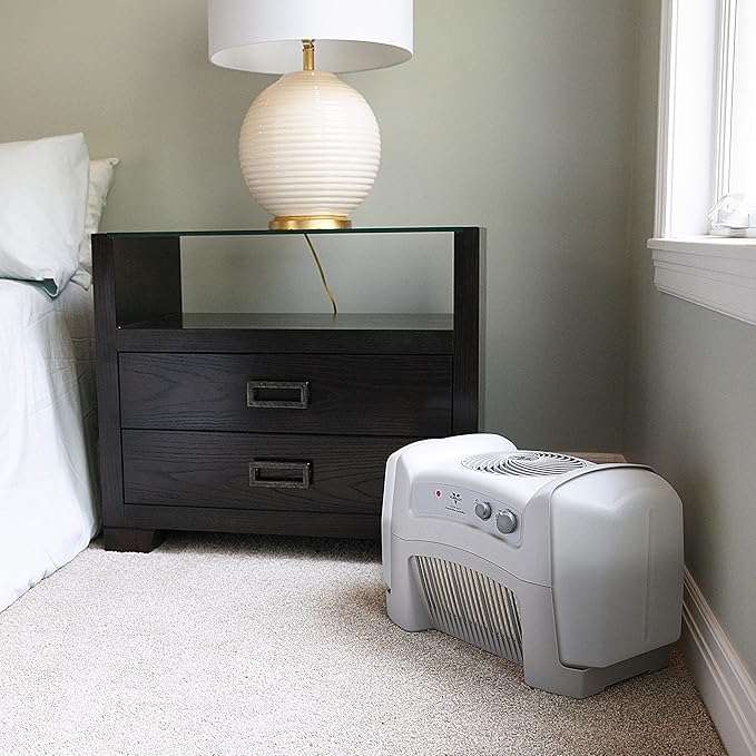 Vornado Evap40 4-Gallon Evaporative Humidifier, Adjustable Humidistat, 3 Speed Settings, Coverage up to 1,000 sqft, 4-Gallon Output (24 Hrs), Dual Tank, Perfect for Home, Bedroom, and Large Spaces